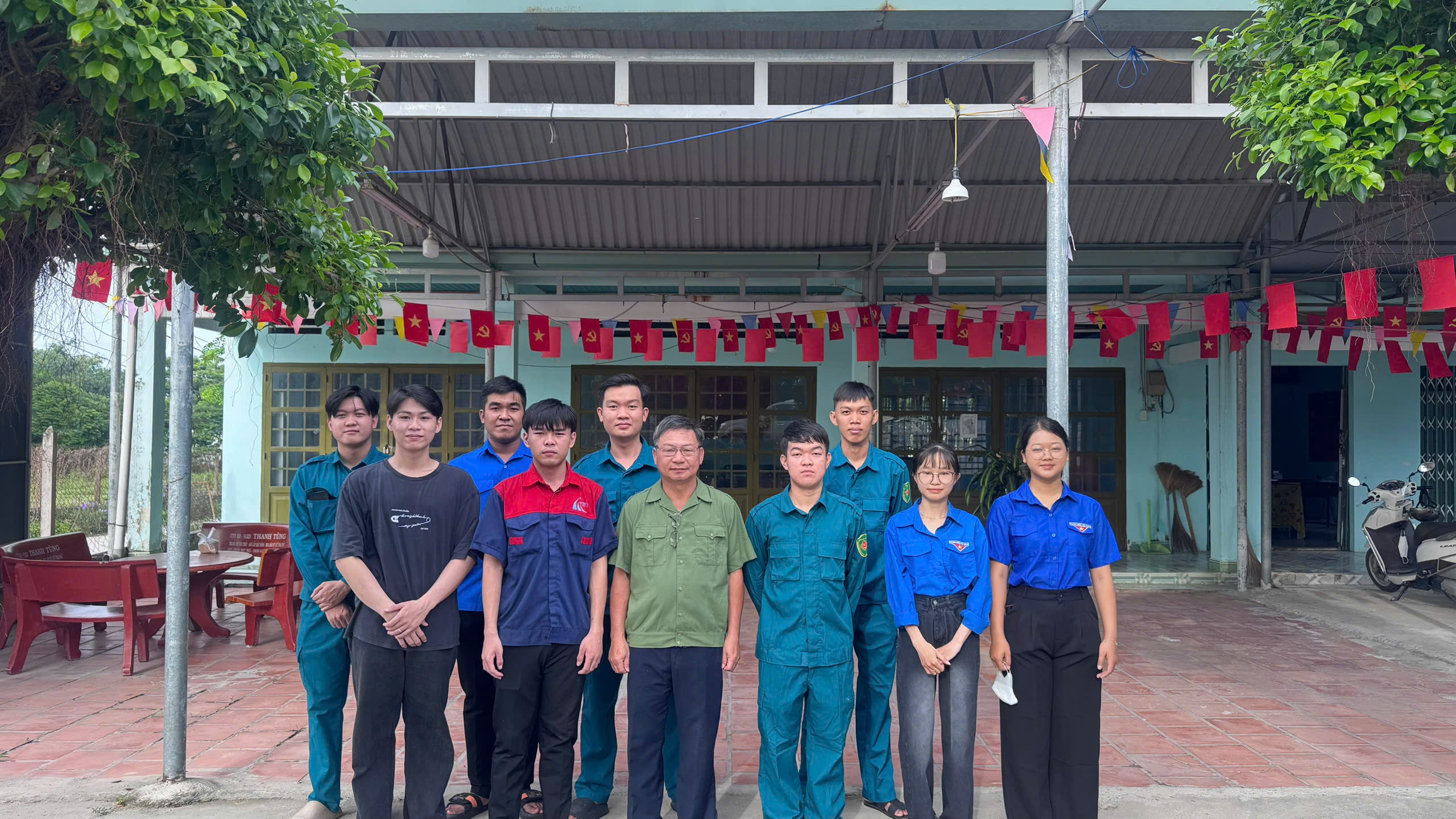 Hê thống chính trị ấp tiến hành ra quân Chủ nhật xanh ngày 02/08/2026